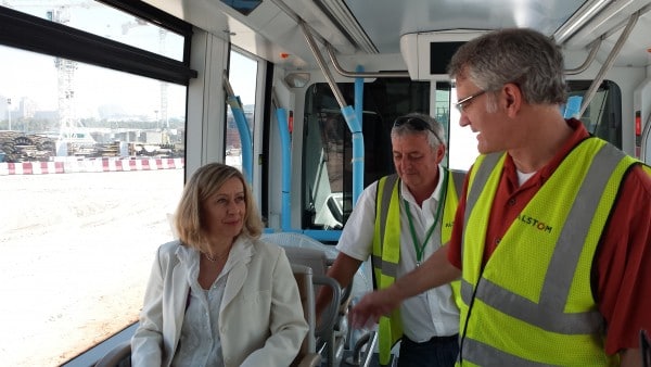 Visite d’une vitrine technologique française : le tramway de Doubaï